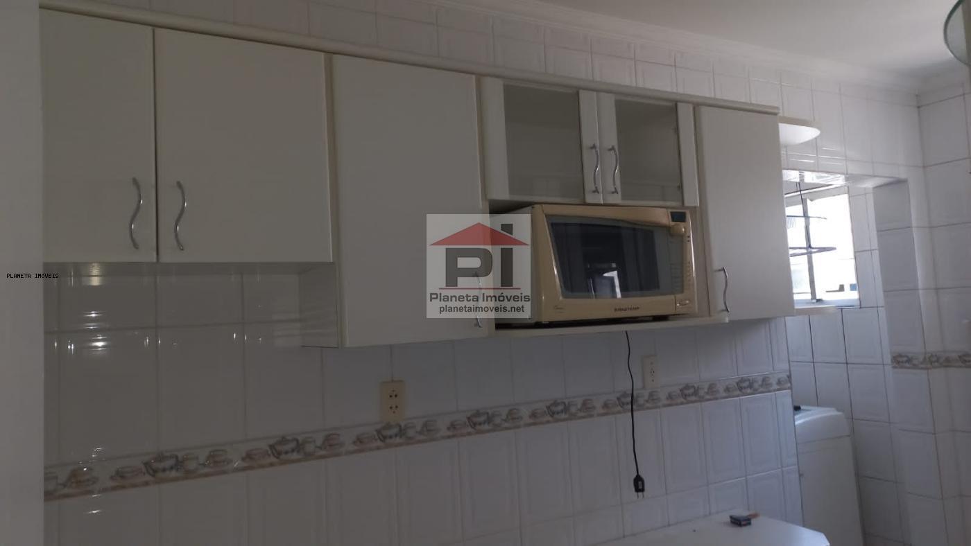 Apartamento à venda com 2 quartos, 72m² - Foto 6