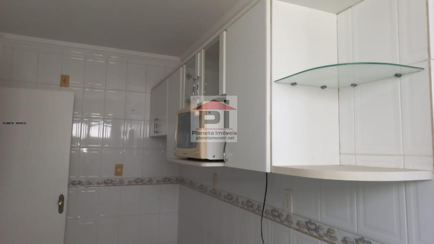 Apartamento à venda com 2 quartos, 72m² - Foto 8