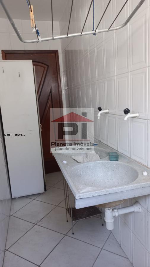 Apartamento à venda com 2 quartos, 72m² - Foto 11