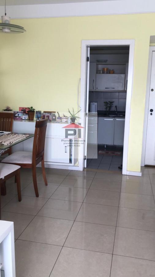 Apartamento à venda com 3 quartos, 71m² - Foto 3