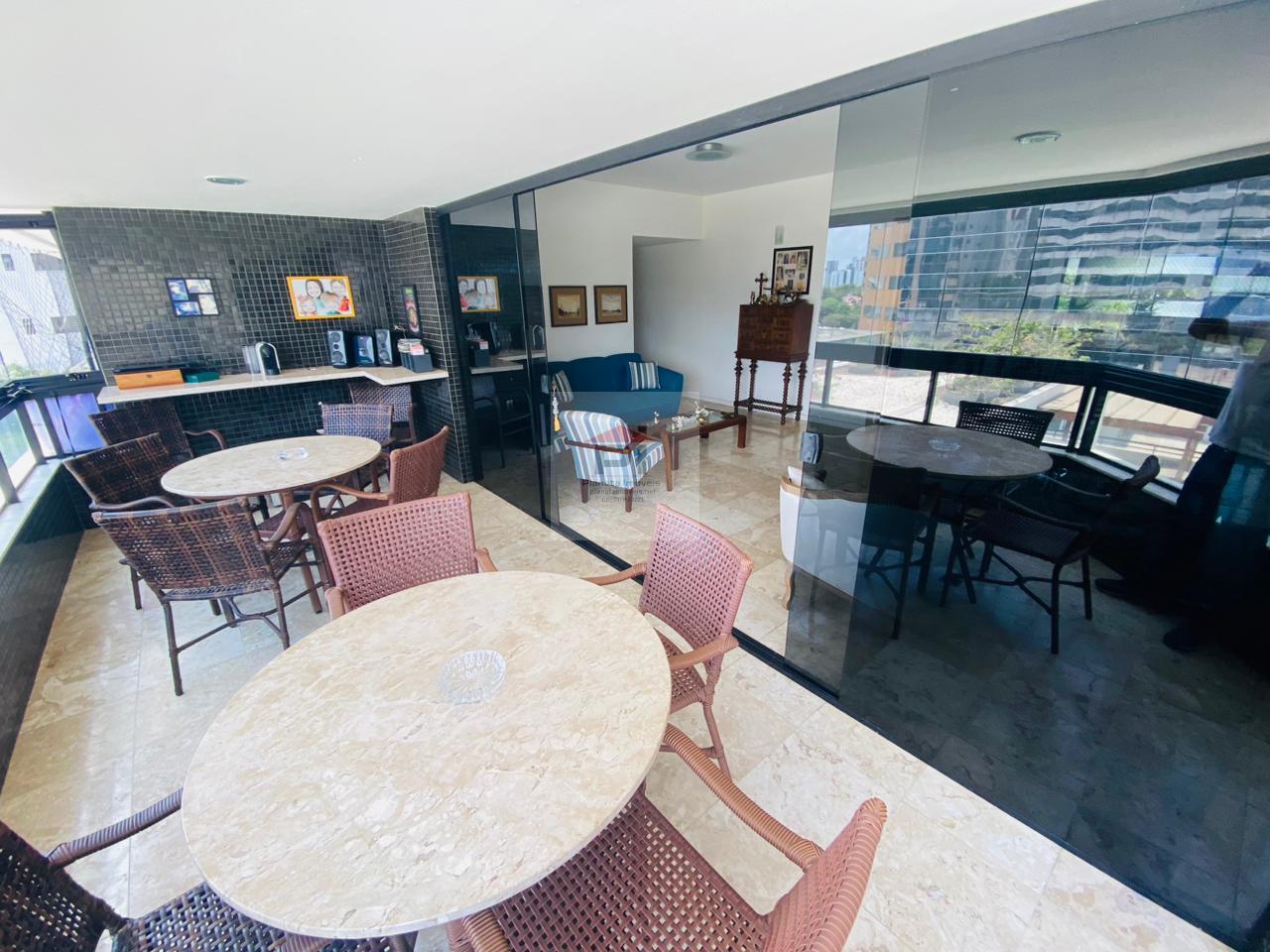 Apartamento, 4 quartos, 226 m² - Foto 2