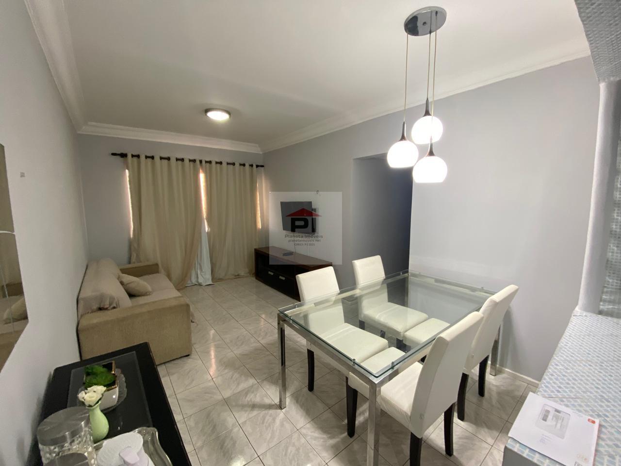 Apartamento à venda com 3 quartos, 70m² - Foto 2