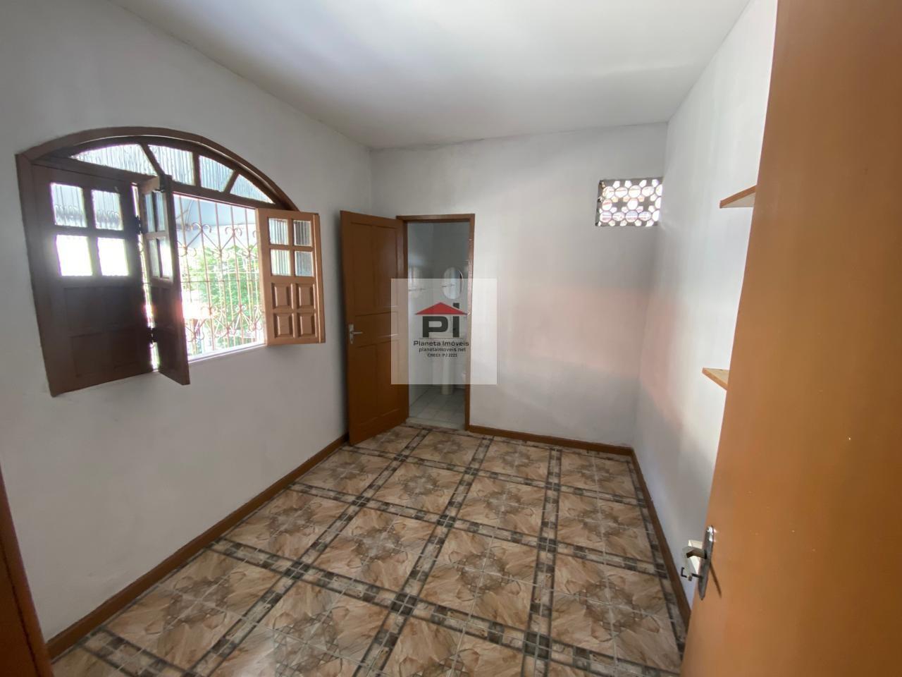 Casa para alugar com 2 quartos, 70m² - Foto 4