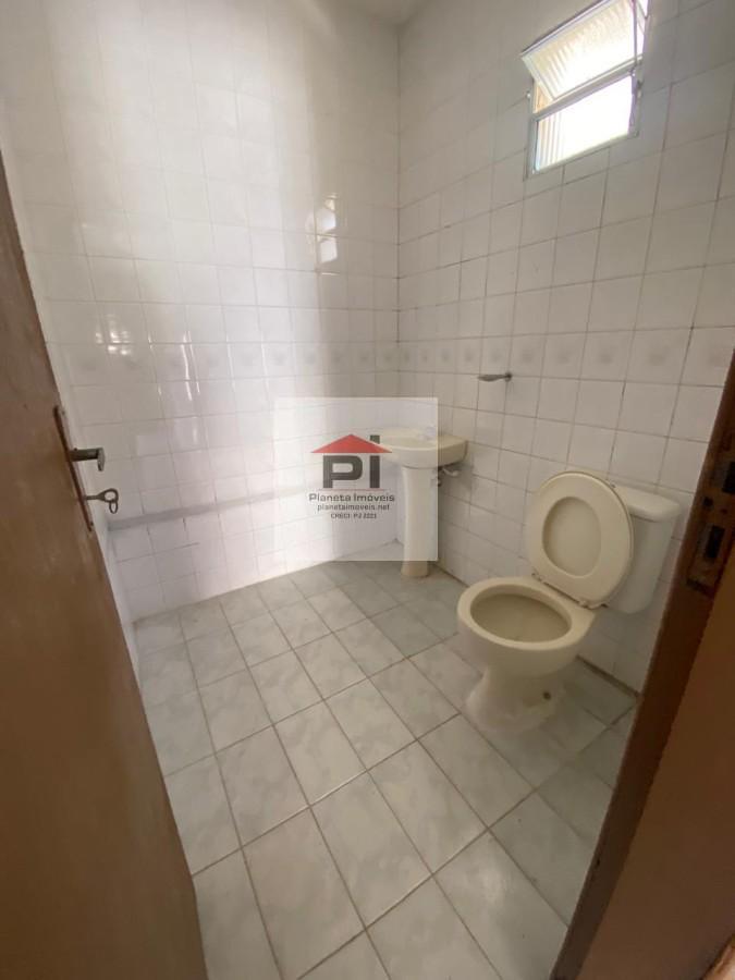 Casa para alugar com 2 quartos, 70m² - Foto 6