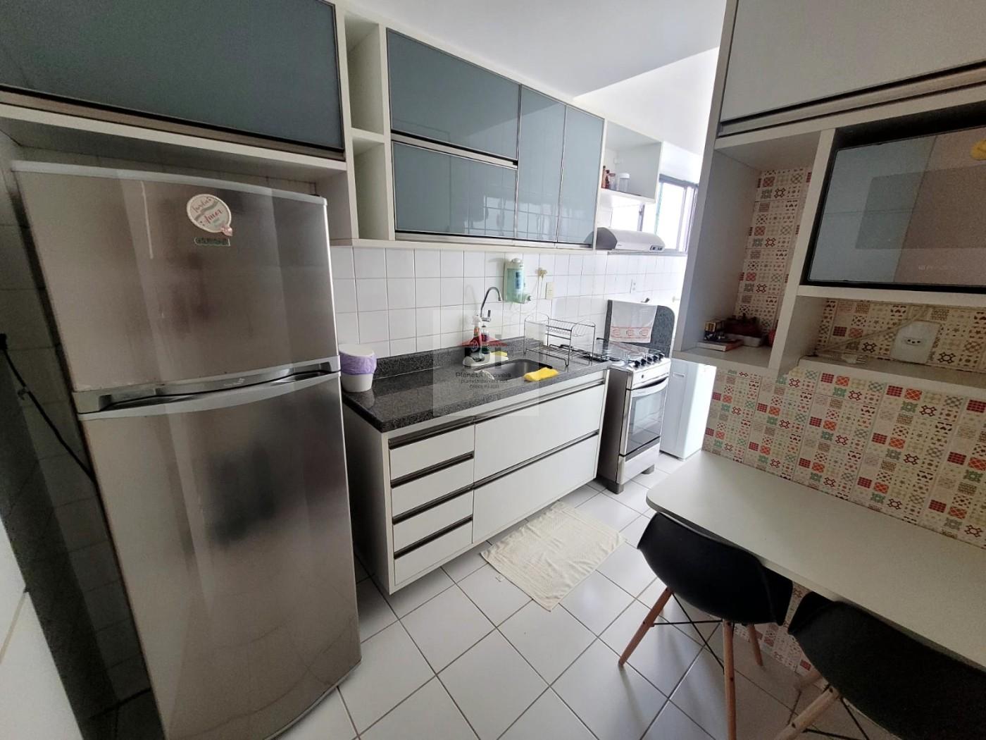 Apartamento à venda com 2 quartos, 64m² - Foto 4