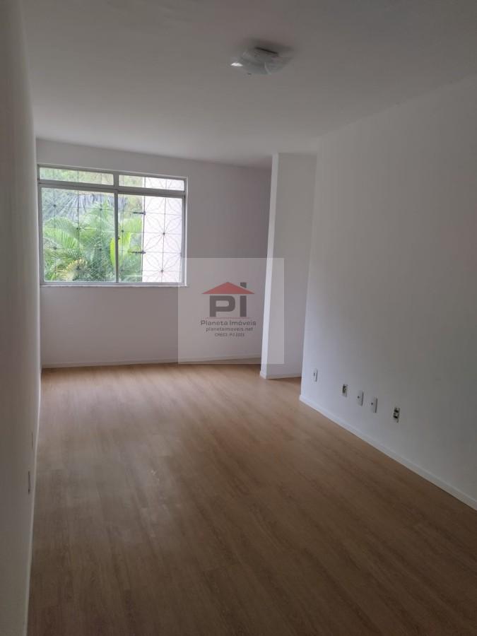 Apartamento à venda com 3 quartos, 60m² - Foto 2