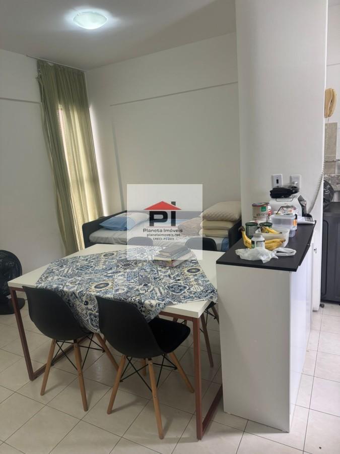 Apartamento à venda com 1 quarto, 47m² - Foto 2