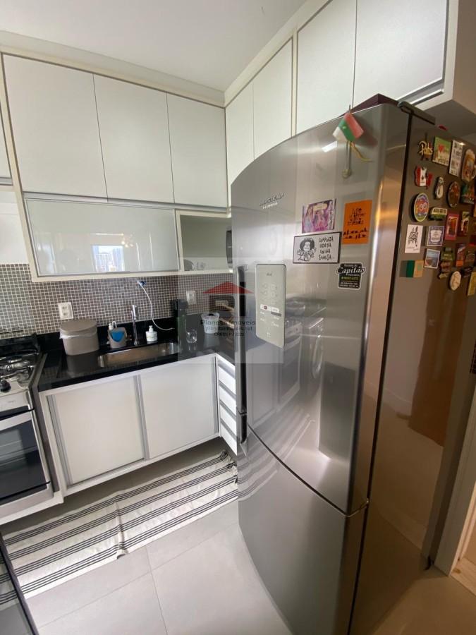 Apartamento à venda com 3 quartos, 70m² - Foto 9