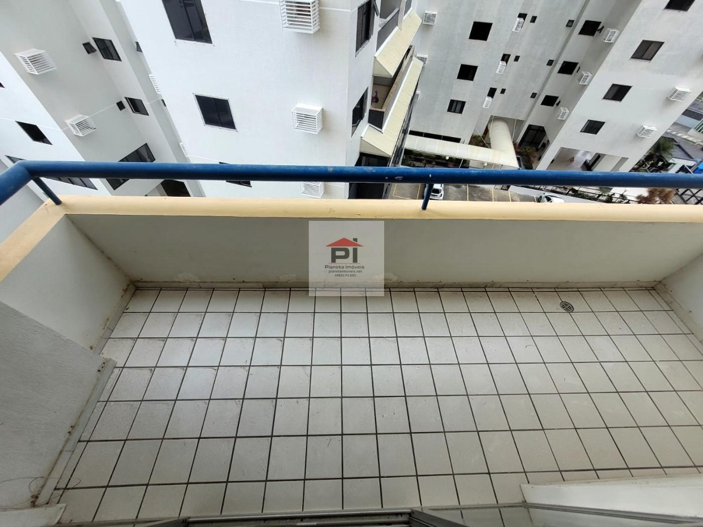 Apartamento à venda com 3 quartos, 77m² - Foto 3