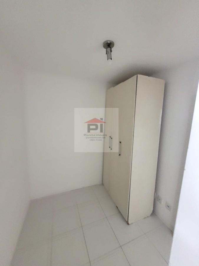 Apartamento para alugar com 2 quartos, 70m² - Foto 8