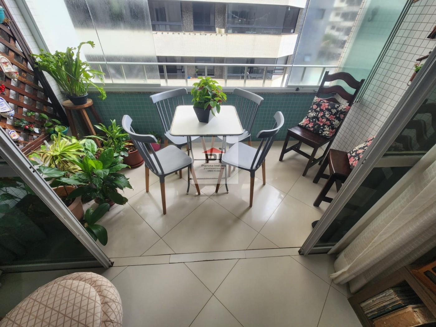 Apartamento à venda com 3 quartos, 110m² - Foto 3