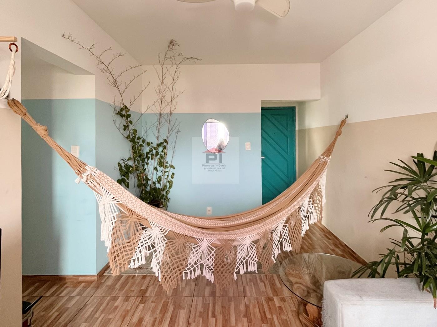 Apartamento à venda com 3 quartos, 70m² - Foto 2