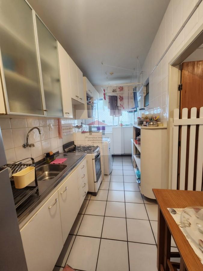 Apartamento à venda com 3 quartos, 82m² - Foto 7