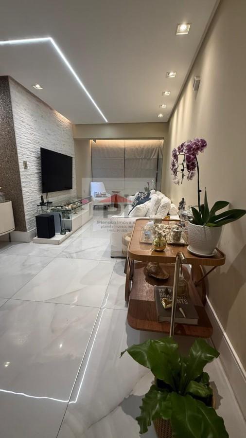 Apartamento à venda com 3 quartos, 94m² - Foto 2