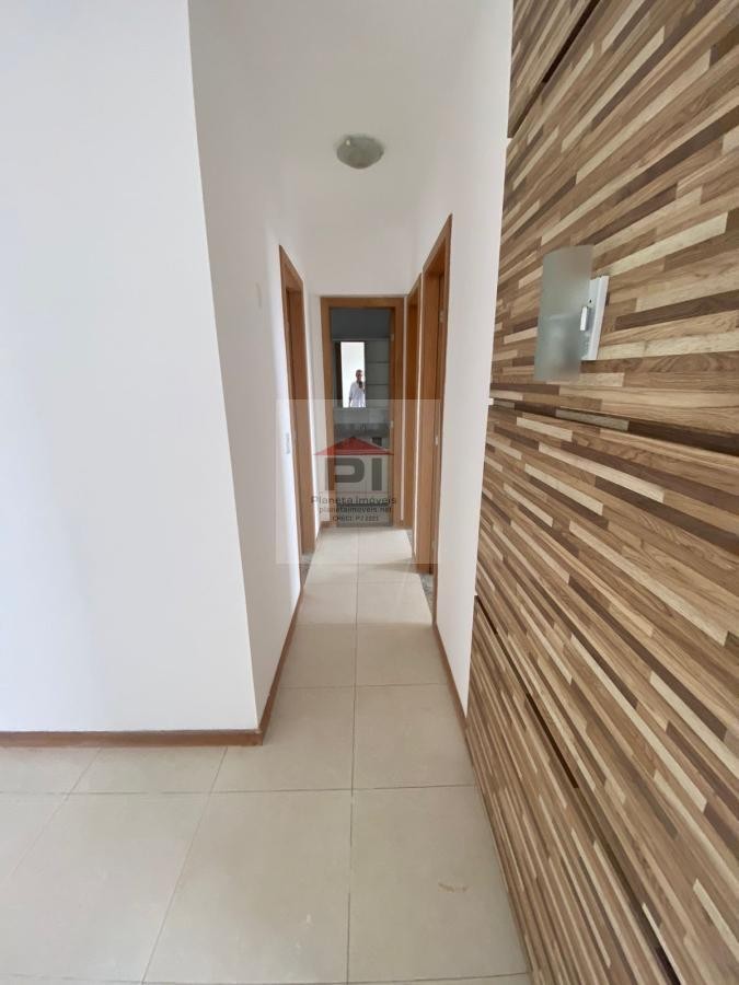 Apartamento à venda com 3 quartos, 74m² - Foto 2