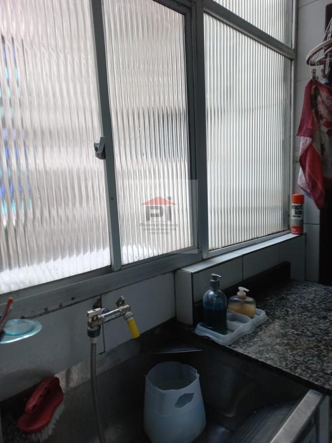 Apartamento à venda com 2 quartos, 68m² - Foto 32