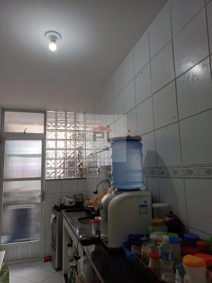 Apartamento à venda com 2 quartos, 68m² - Foto 47