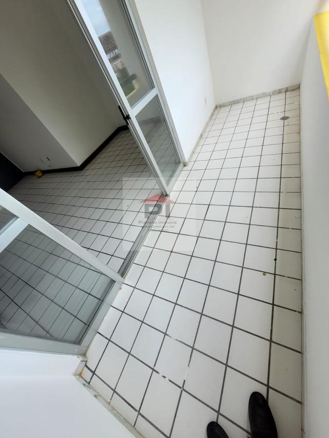 Apartamento para alugar com 3 quartos, 77m² - Foto 2